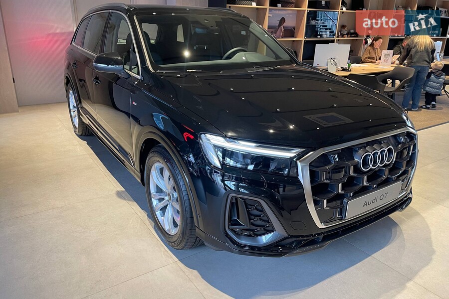 Audi Q7 - фото 8