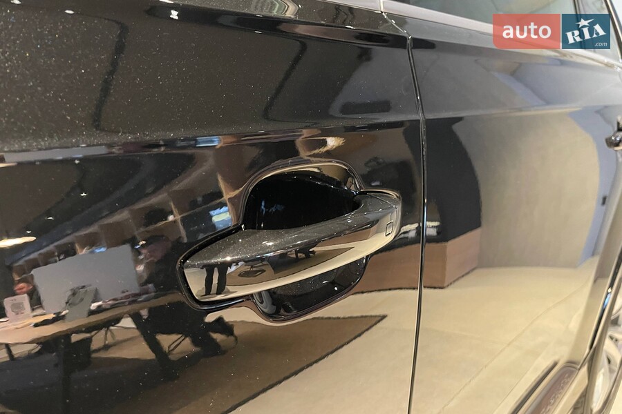 Audi Q7 - фото 23