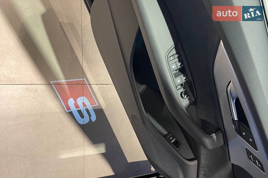 Audi Q7 - фото 22