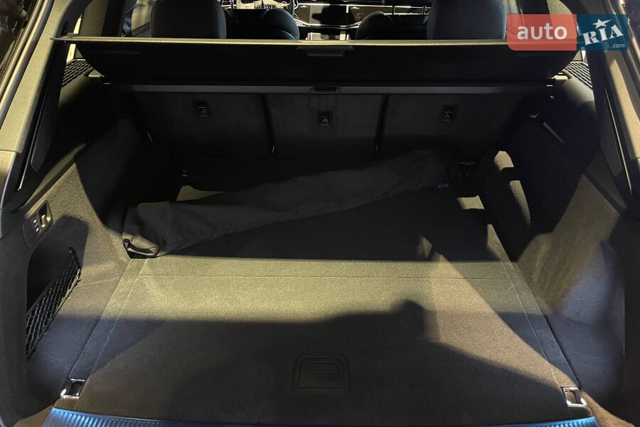 Audi Q7 - фото 25