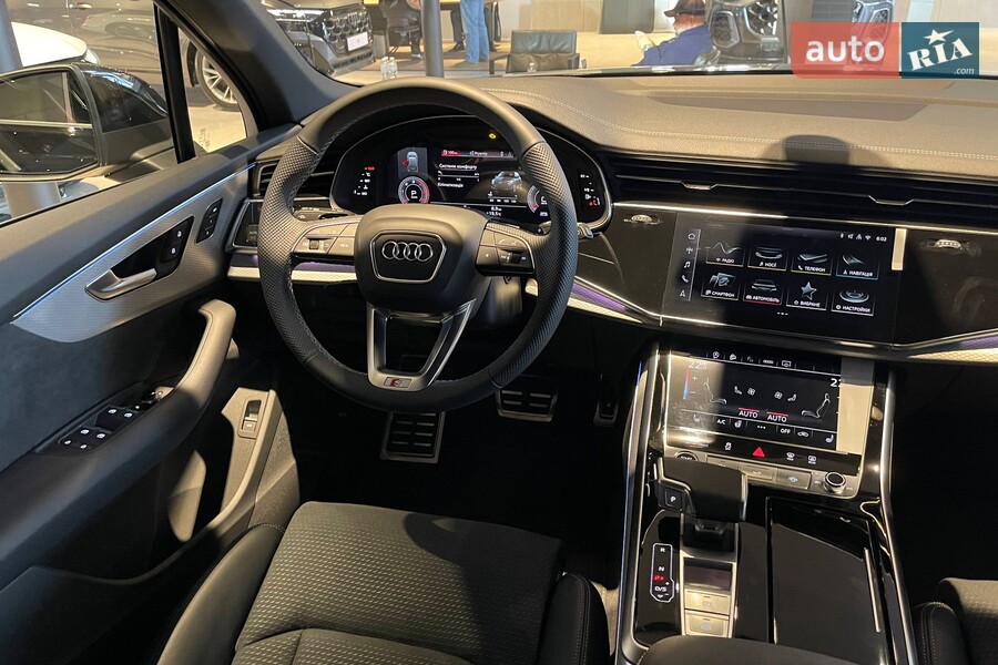 Audi Q7 - фото 15