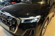 Audi Q7 - фото 10