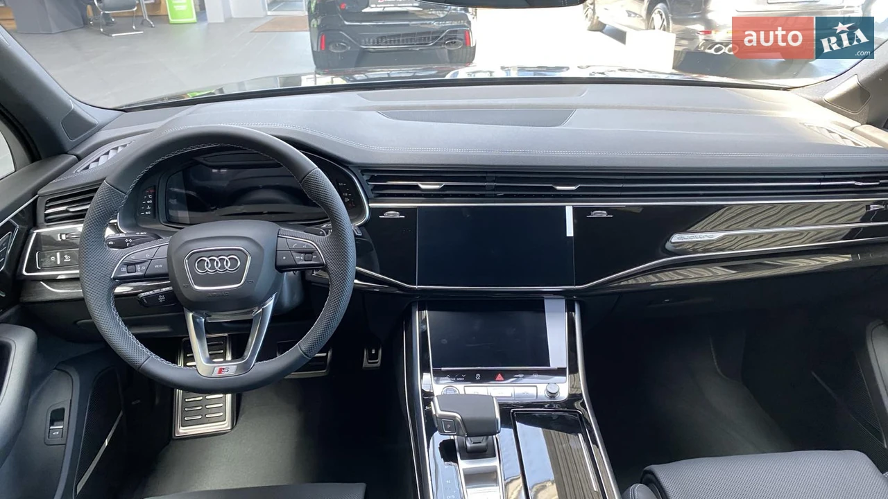 Audi-0