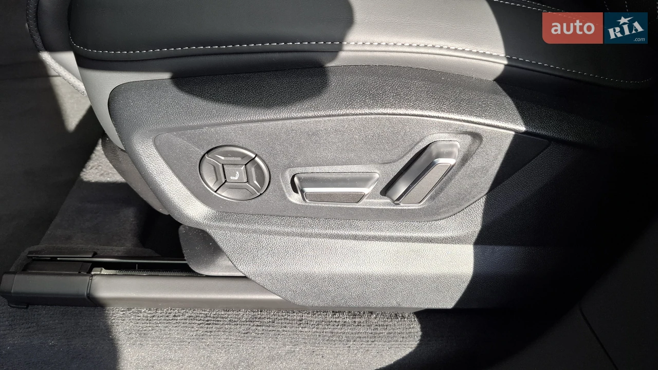 Audi-2