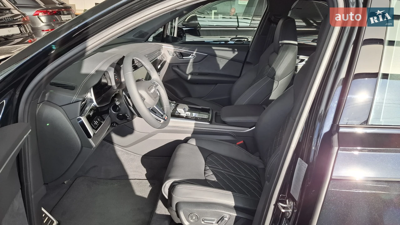Audi-25