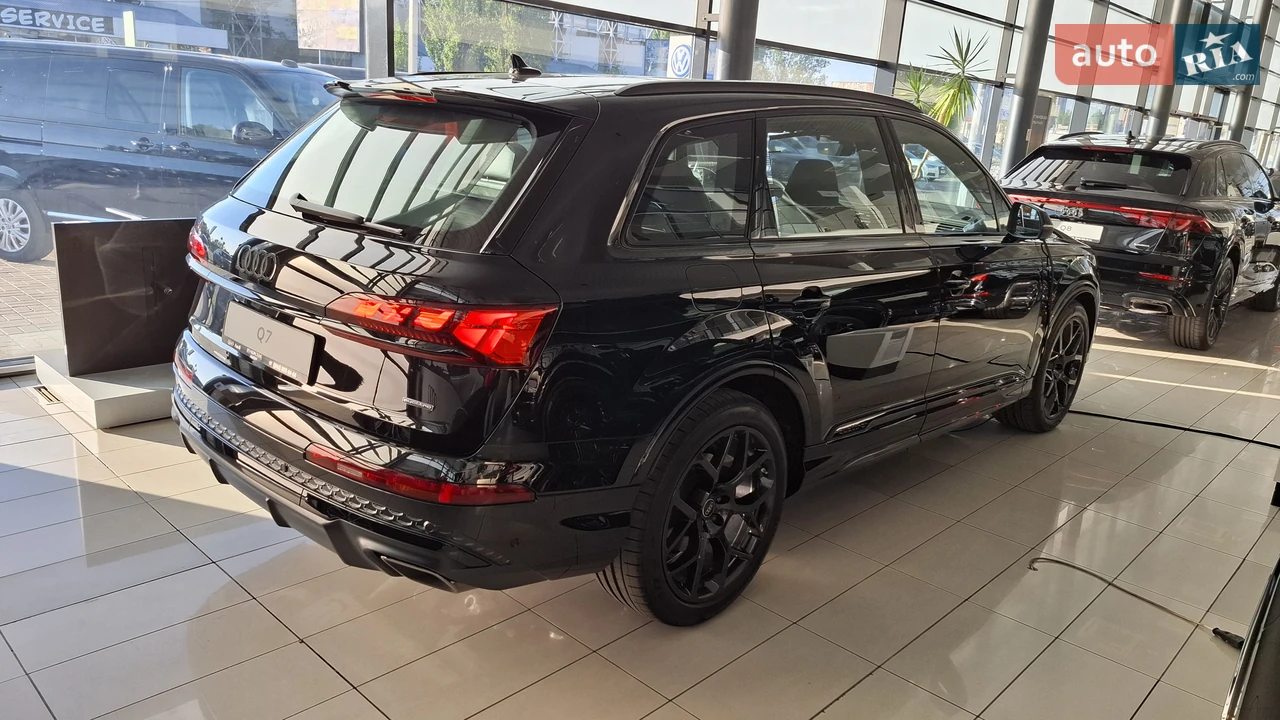 Audi-5