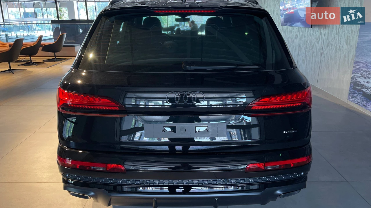 Audi-8