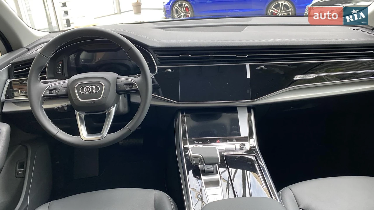 Audi-0