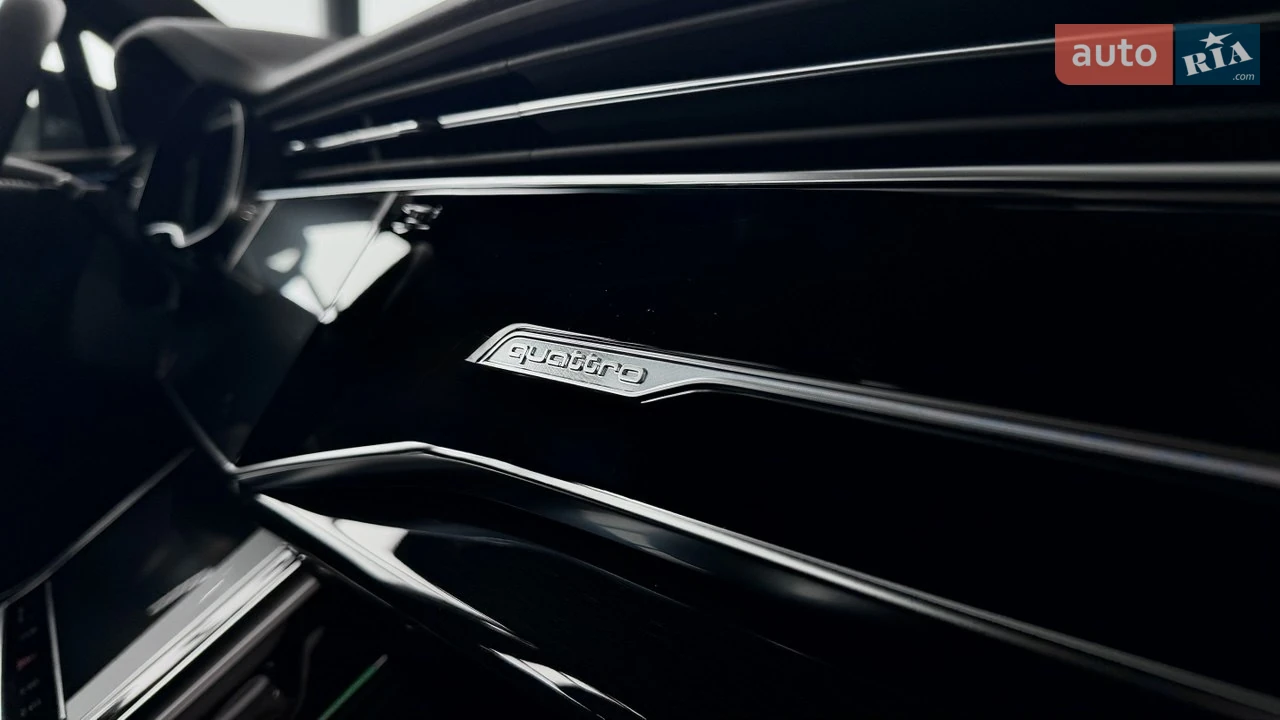 Audi-0