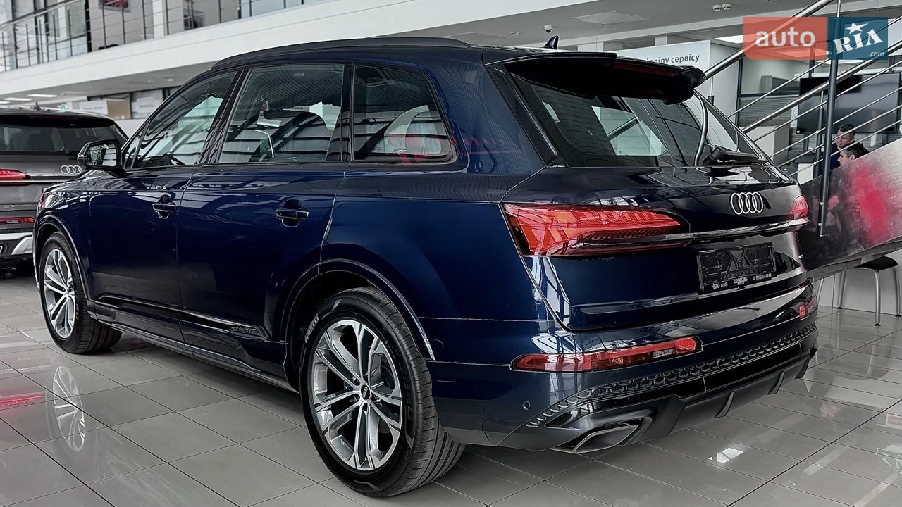 Audi-7