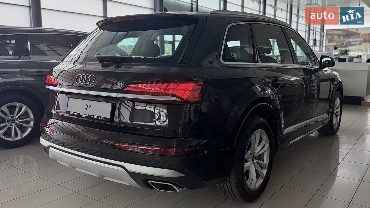Audi-5