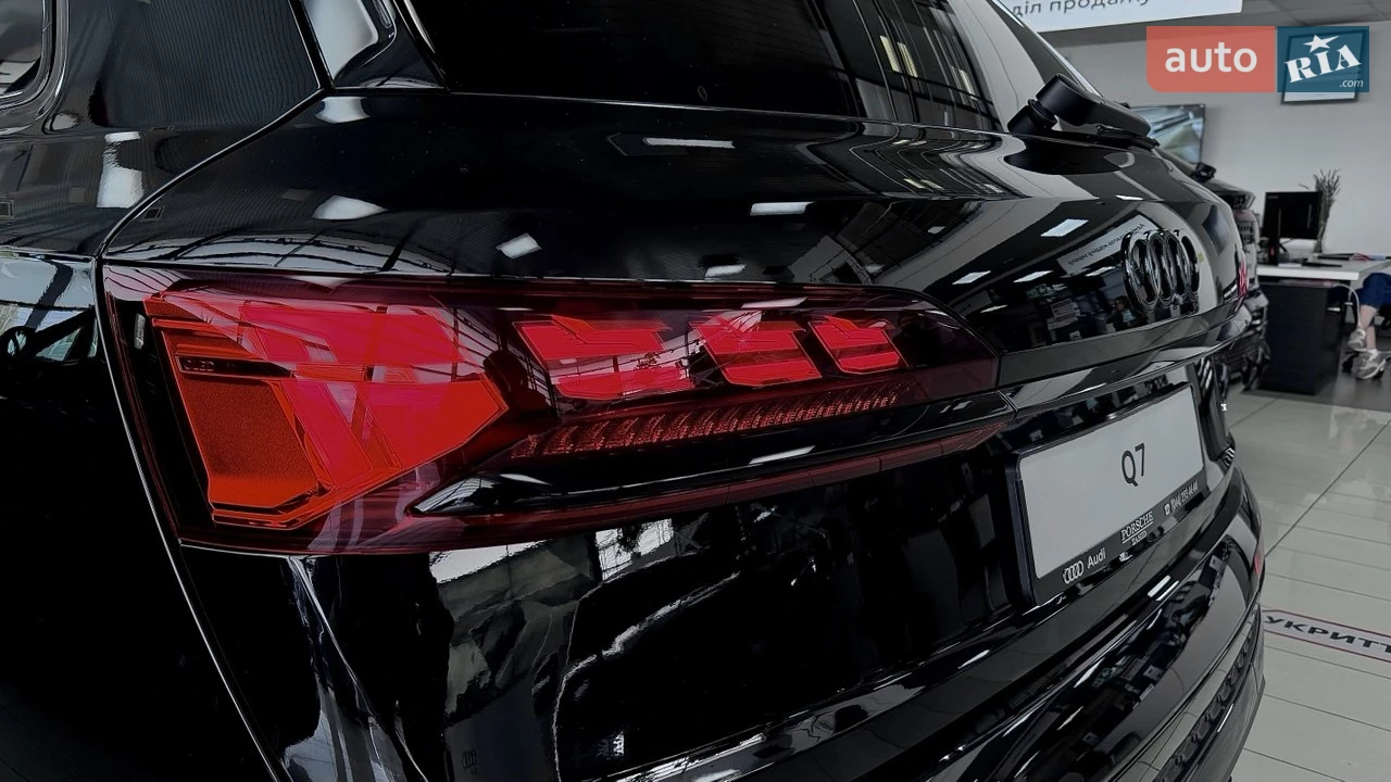 Audi-3