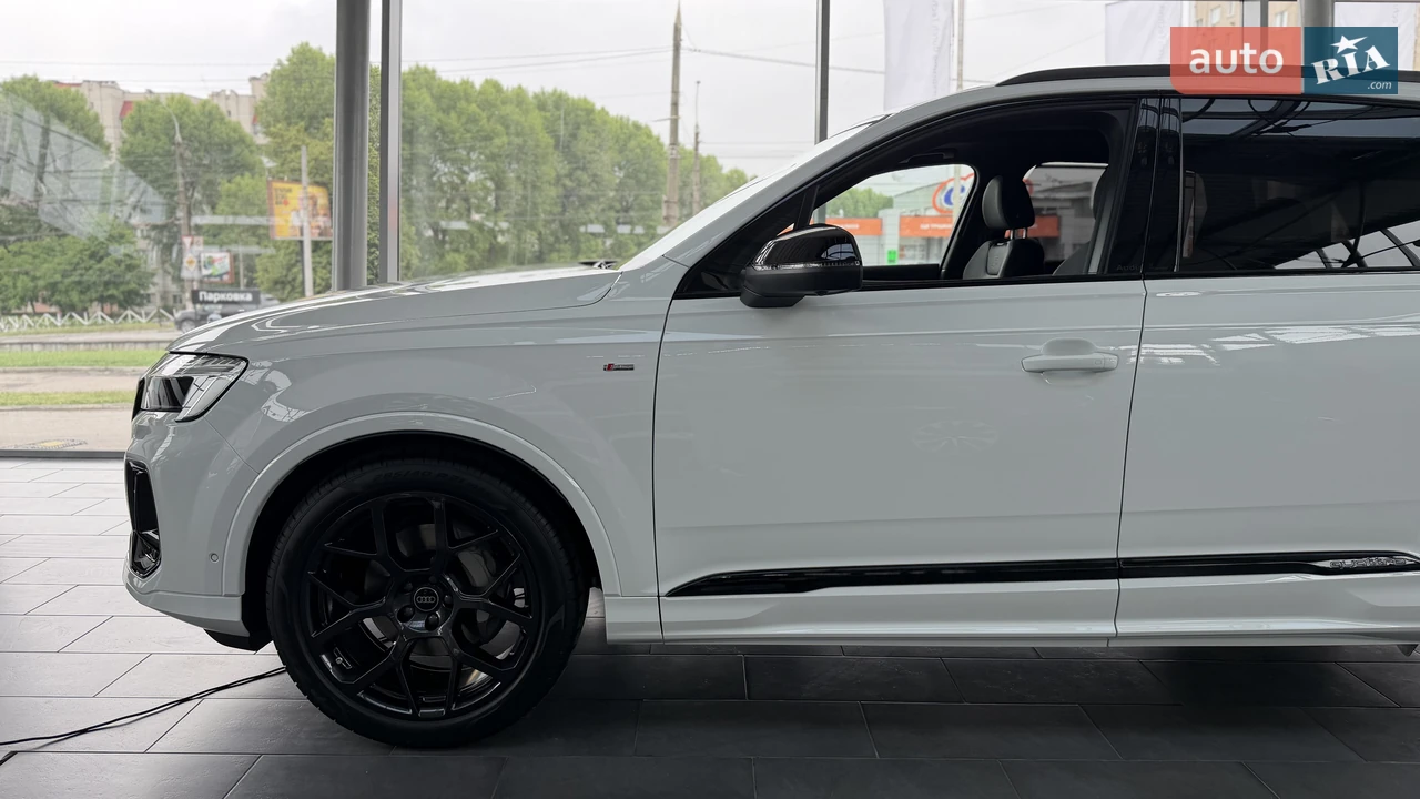 Audi-7