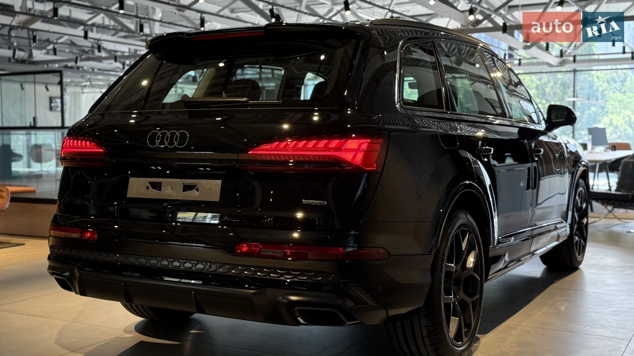 Audi-8