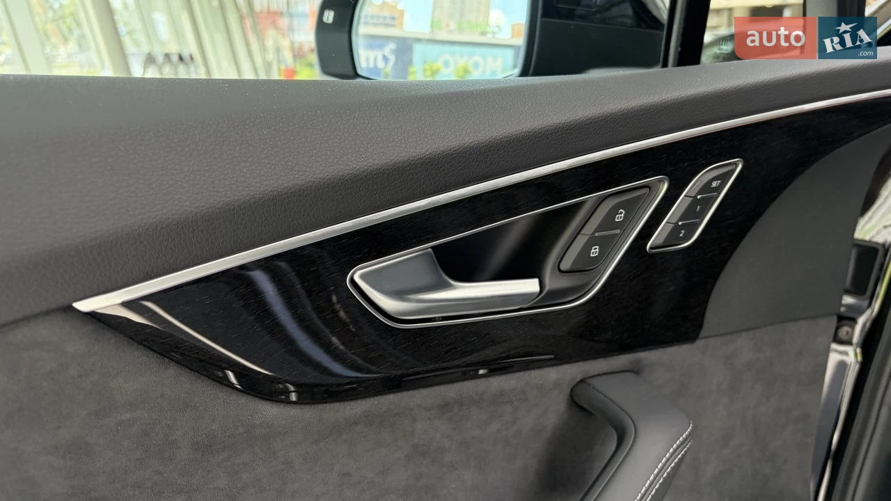 Audi-2