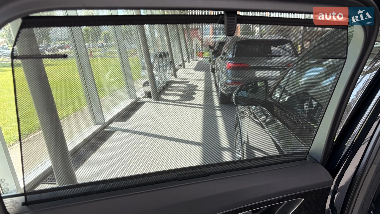 Audi-0