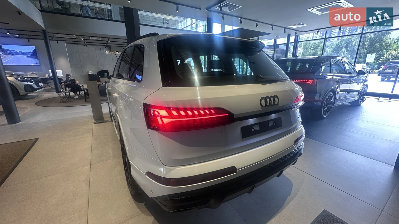 Audi-18