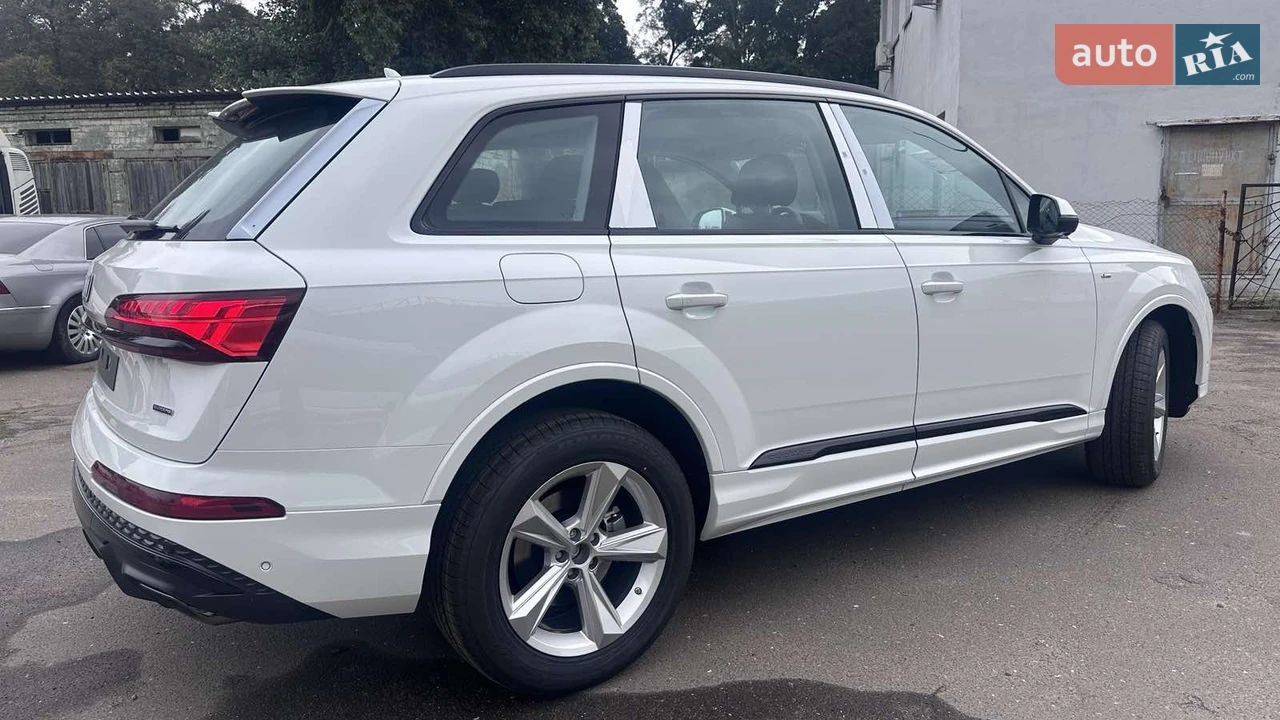 Audi-5