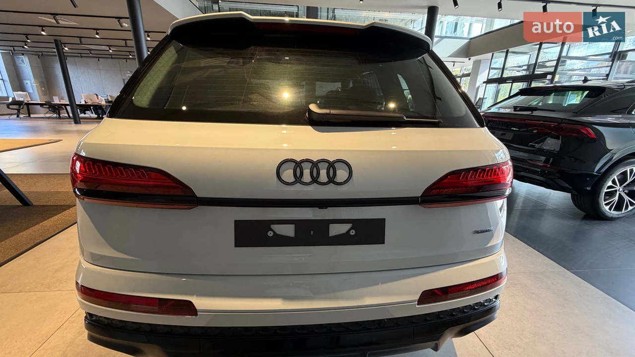 Audi-7