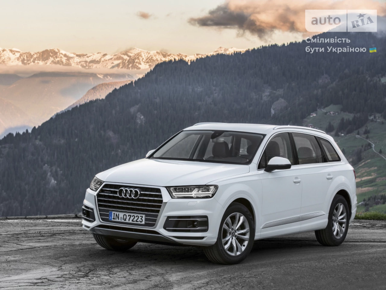 Audi Q7 Base