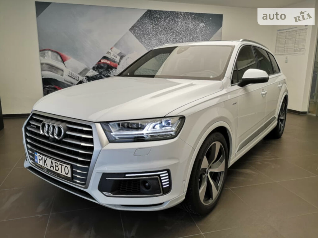 Audi Q7 Base