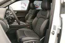 Audi Q7 Base