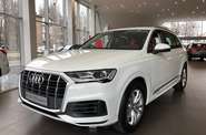 Audi Q7 Base