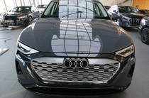 Audi Q8 e-tron Base