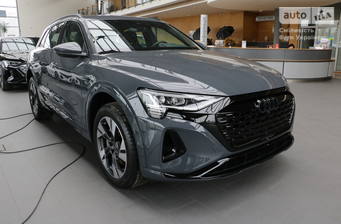 Audi Q8 e-tron 2024 Base