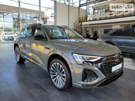 Audi Q8 e-tron 2024