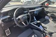 Audi Q8 e-tron - фото 17