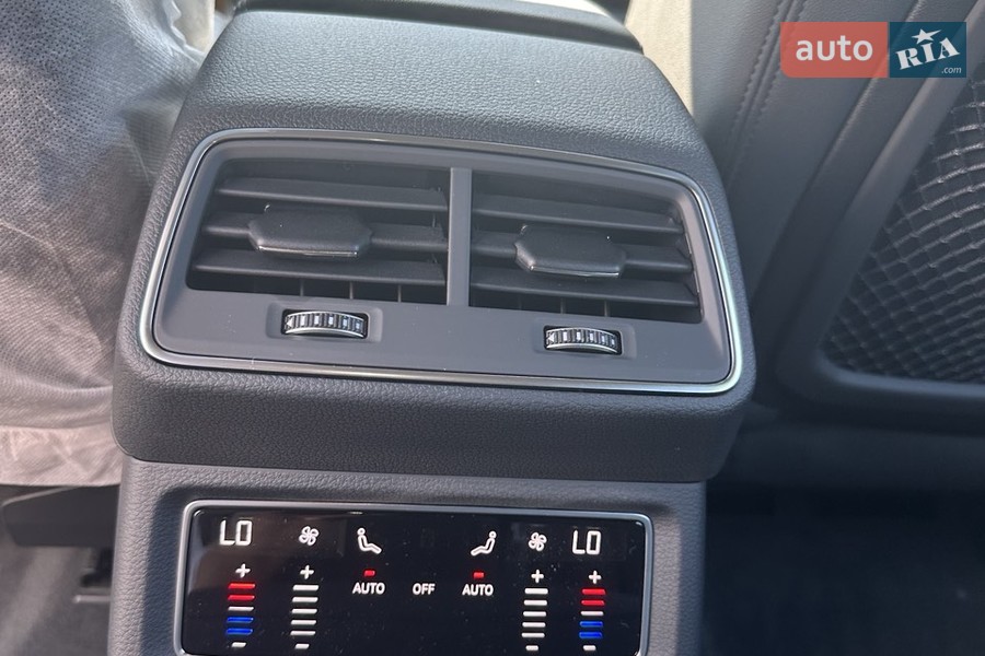 Audi Q8 e-tron - фото 20