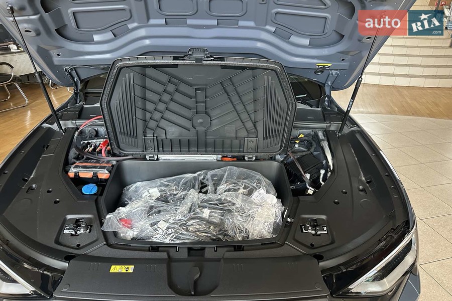 Audi Q8 e-tron - фото 27