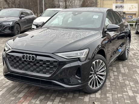 Audi Q8 Sportback e-tron 2024