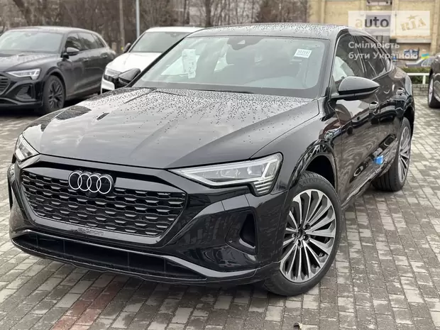 Audi Q8 Sportback e-tron S-Line