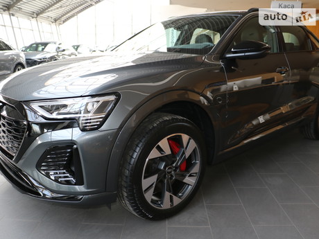 Audi Q8 Sportback e-tron 2023