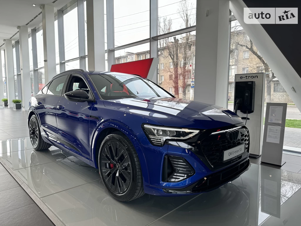 Audi Q8 Sportback e-tron S-Line