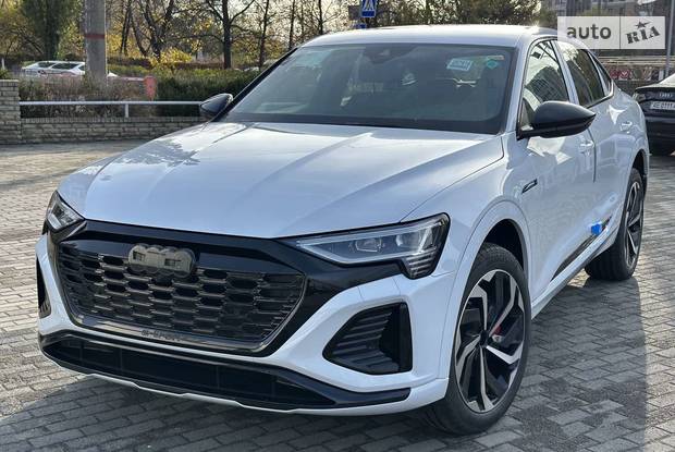 Audi Q8 Sportback e-tron S-Line