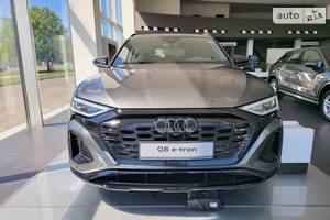 Audi Q8 Sportback e-tron 