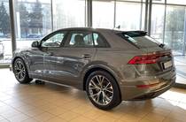 Audi Q8 Basis