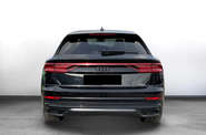 Audi Q8 S-Line