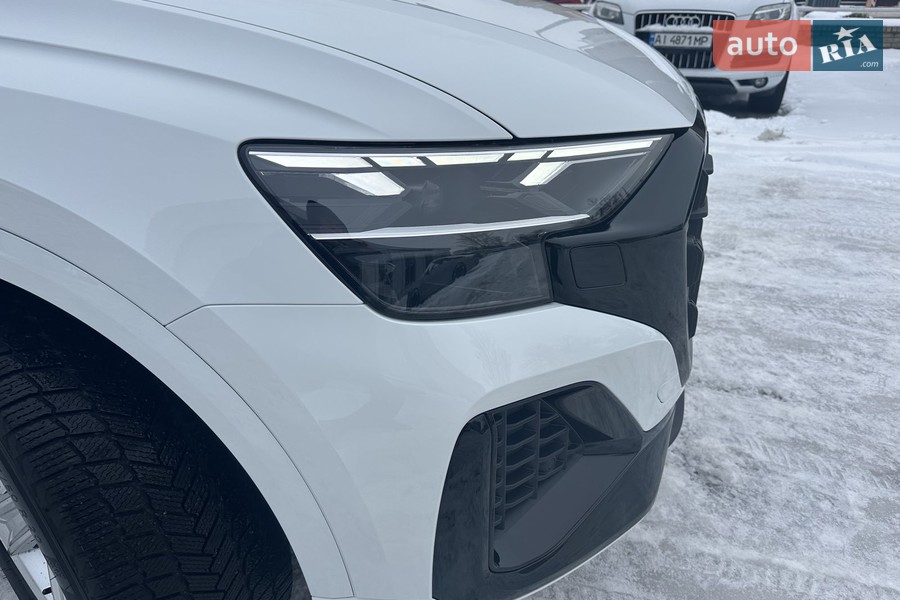 Audi Q8 - фото 30