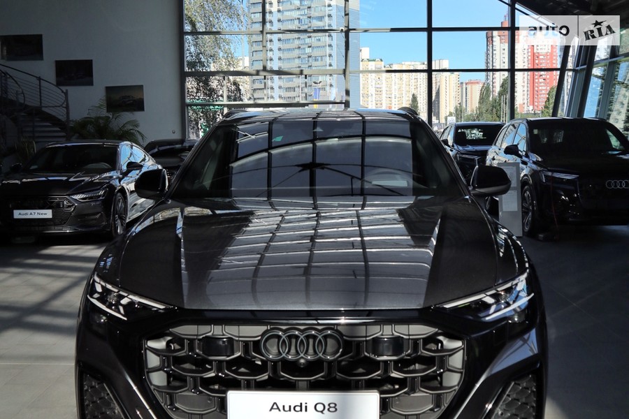 Audi Q8 - фото 6