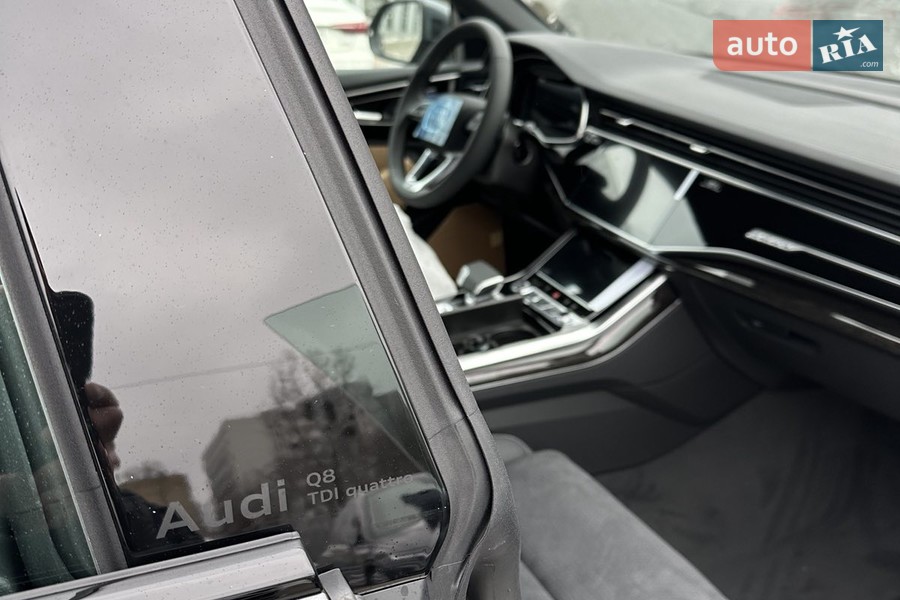 Audi Q8 - фото 8