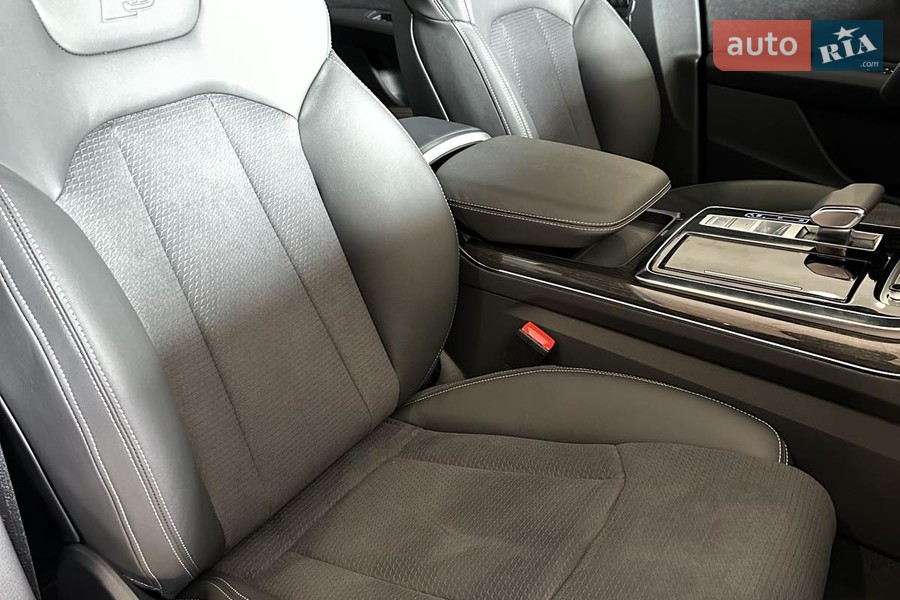 Audi Q8 - фото 9