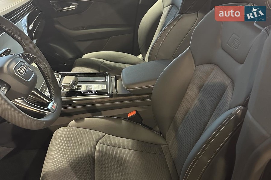 Audi Q8 - фото 25