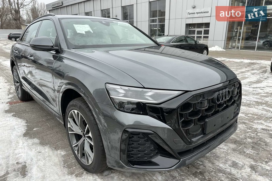 Audi Q8 - фото 6
