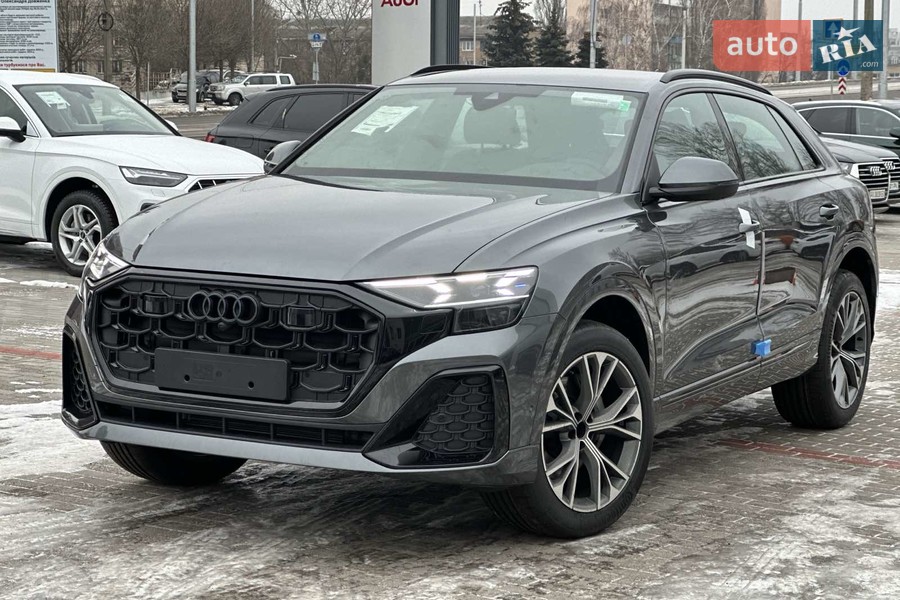Audi Q8 - фото 4
