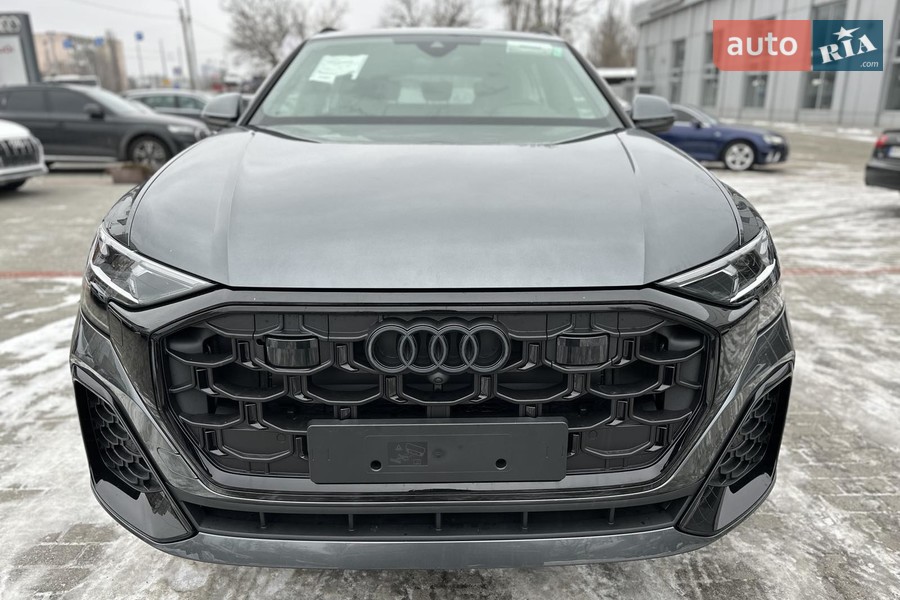 Audi Q8 - фото 31