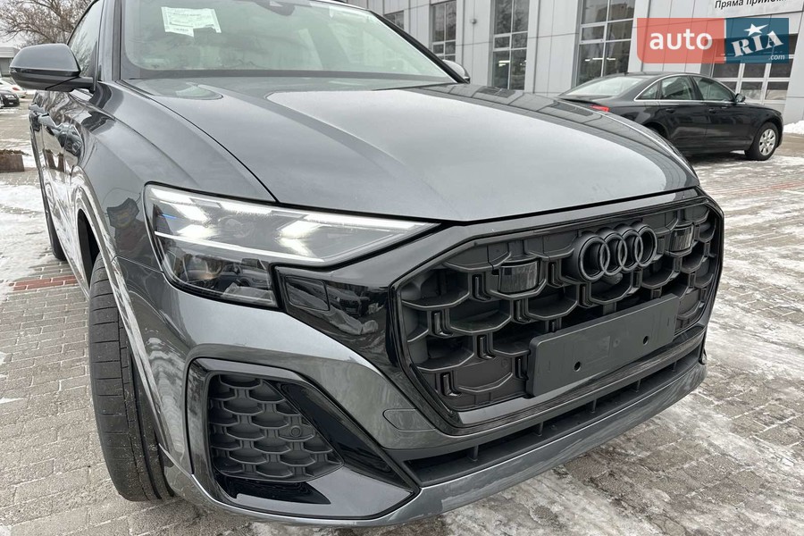 Audi Q8 - фото 7